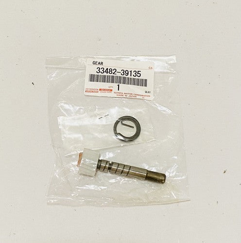 New Genuine OEM Toyota 84-92 4Runner Pickup Speedometer Driven Gear 33482-39135