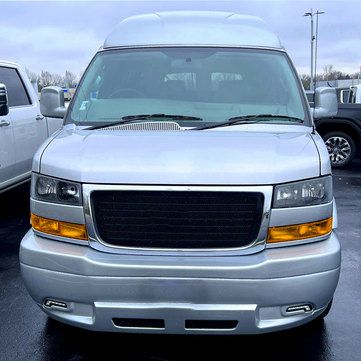 2003-2023 Chevrolet Express/GMC Savana Factory Style Headlights w/ Amber Lens Bumper Lamp (Black Housing/Clear Lens)