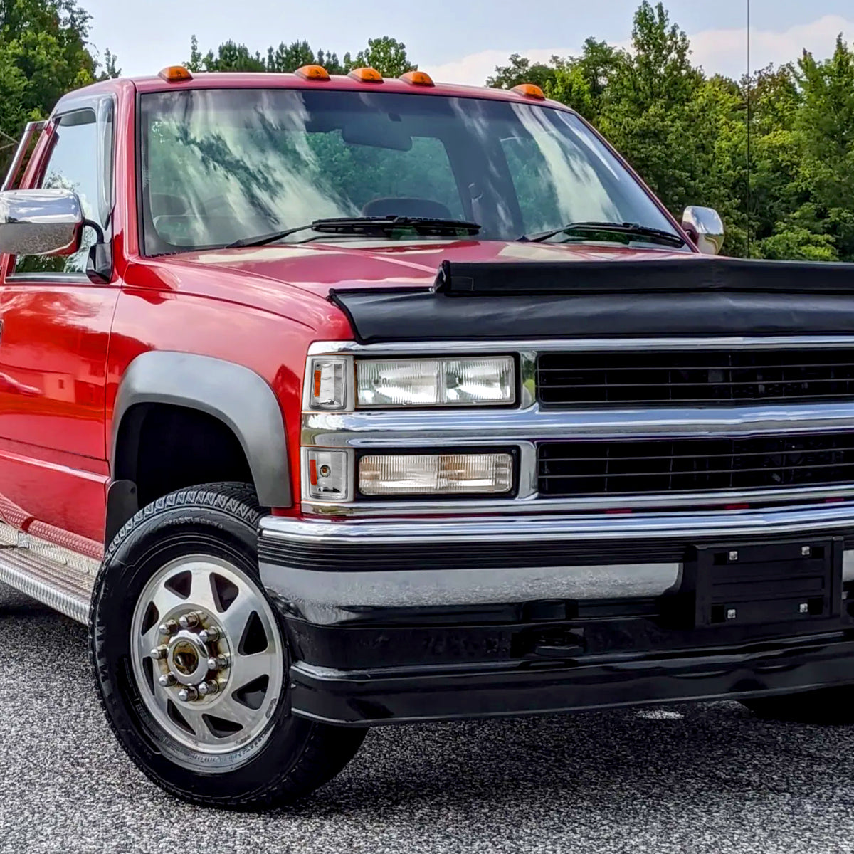 1994-1998 Chevrolet C/K C10/Tahoe/Suburban/Silverado Corner Lights (Chrome Housing/Clear Lens)
