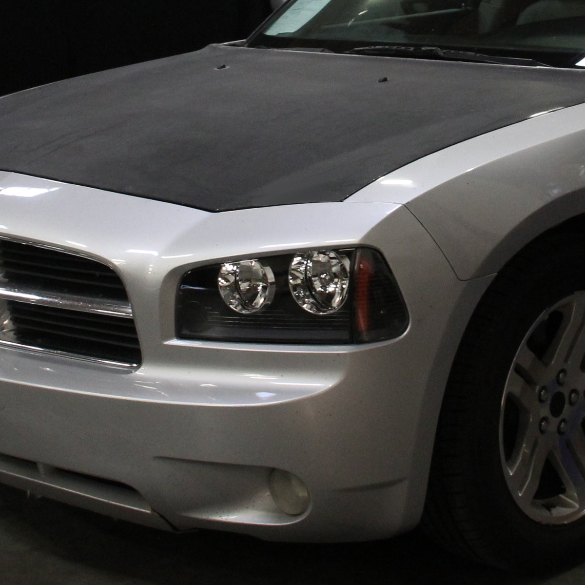 2006-2010 Dodge Charger Factory Style Headlights w/ Corner Lights (Matte Black Housing/Clear Lens)