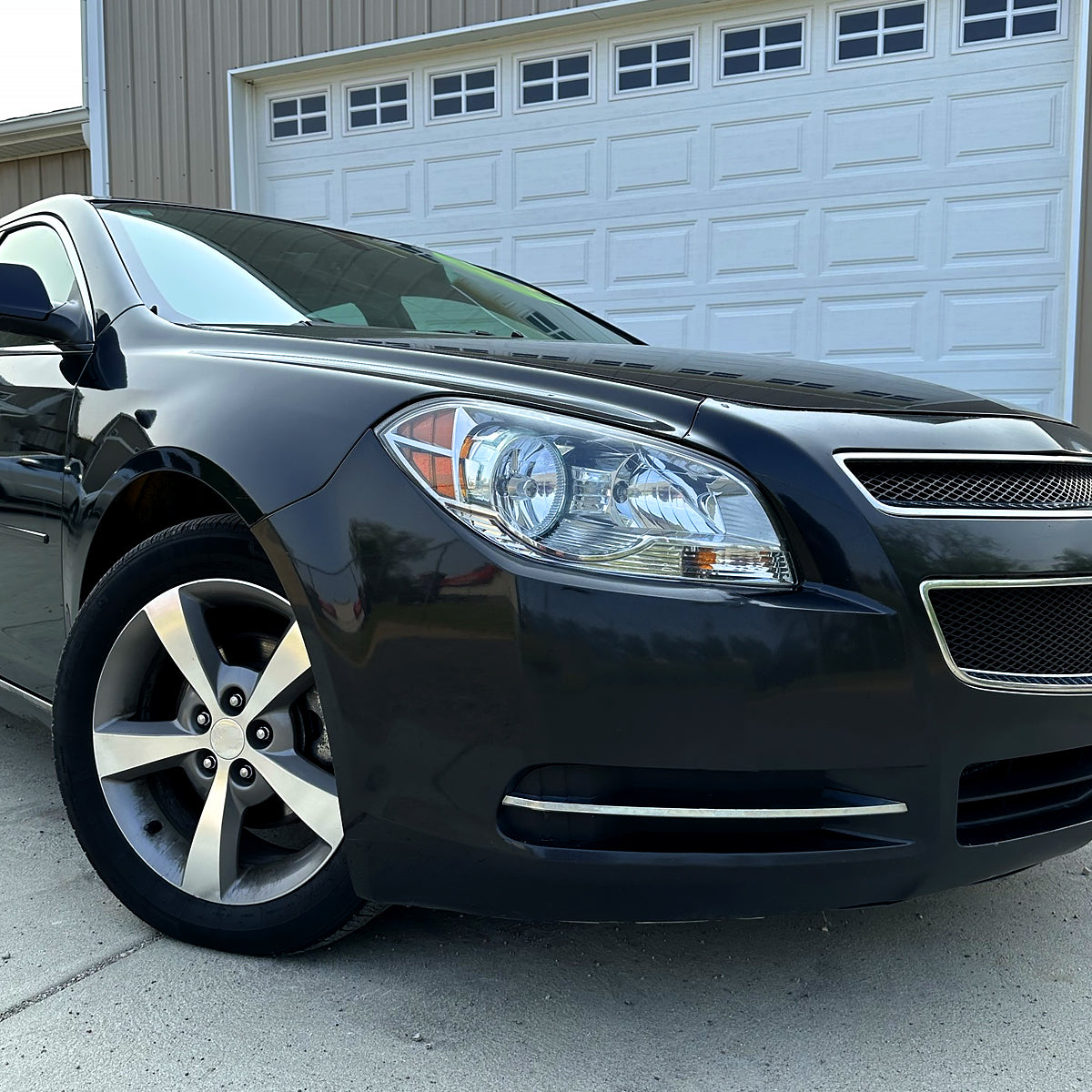 2008-2012 Chevrolet Malibu LS/LT/LTZ/Hybrid Crystal Headlights w/ Amber Reflectors (Chrome Housing/Clear Lens)