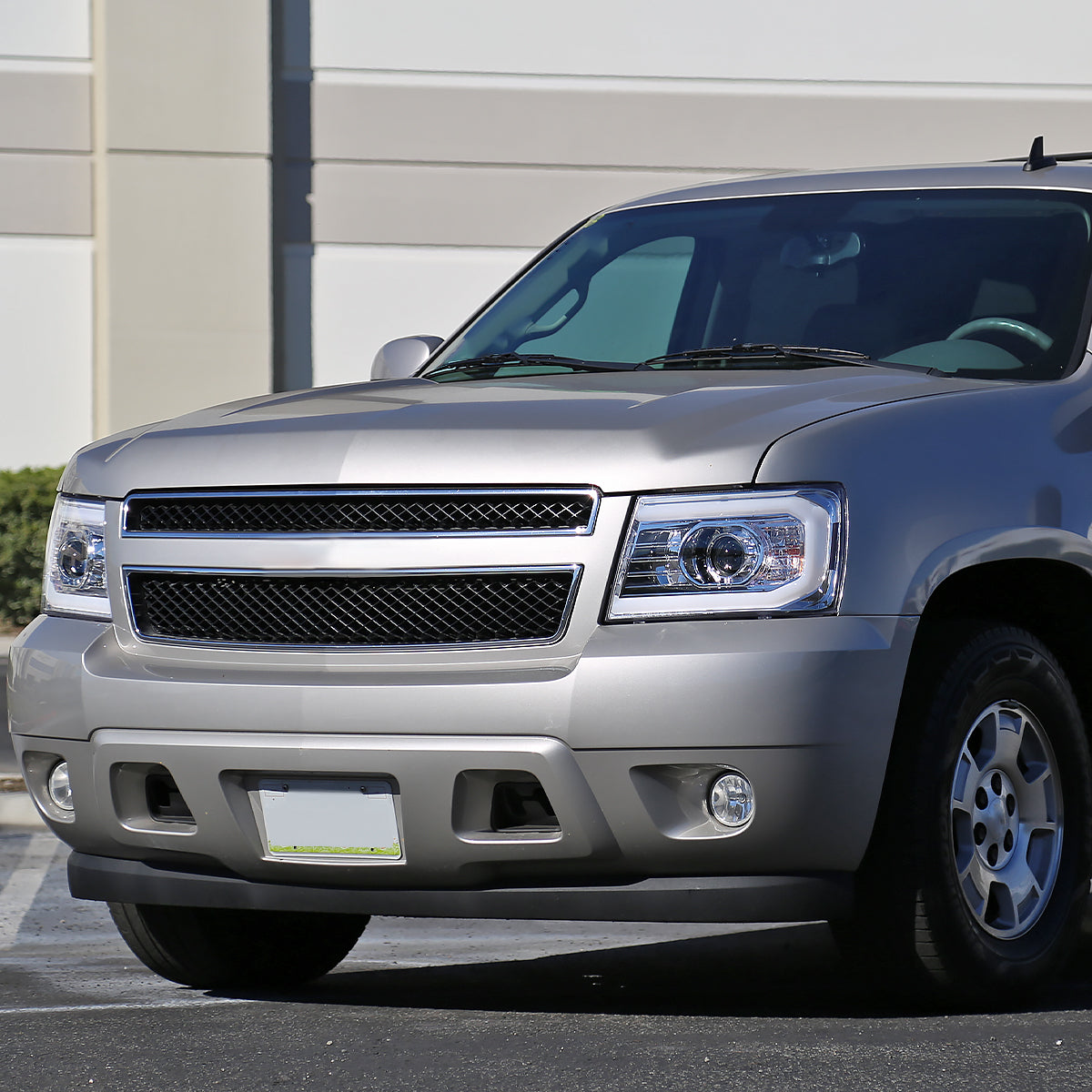 2007-2013 Chevrolet Avalanche/ 2007-2014 Tahoe Suburban LED C-Bar Projector Headlights (Chrome Housing/Clear Lens)