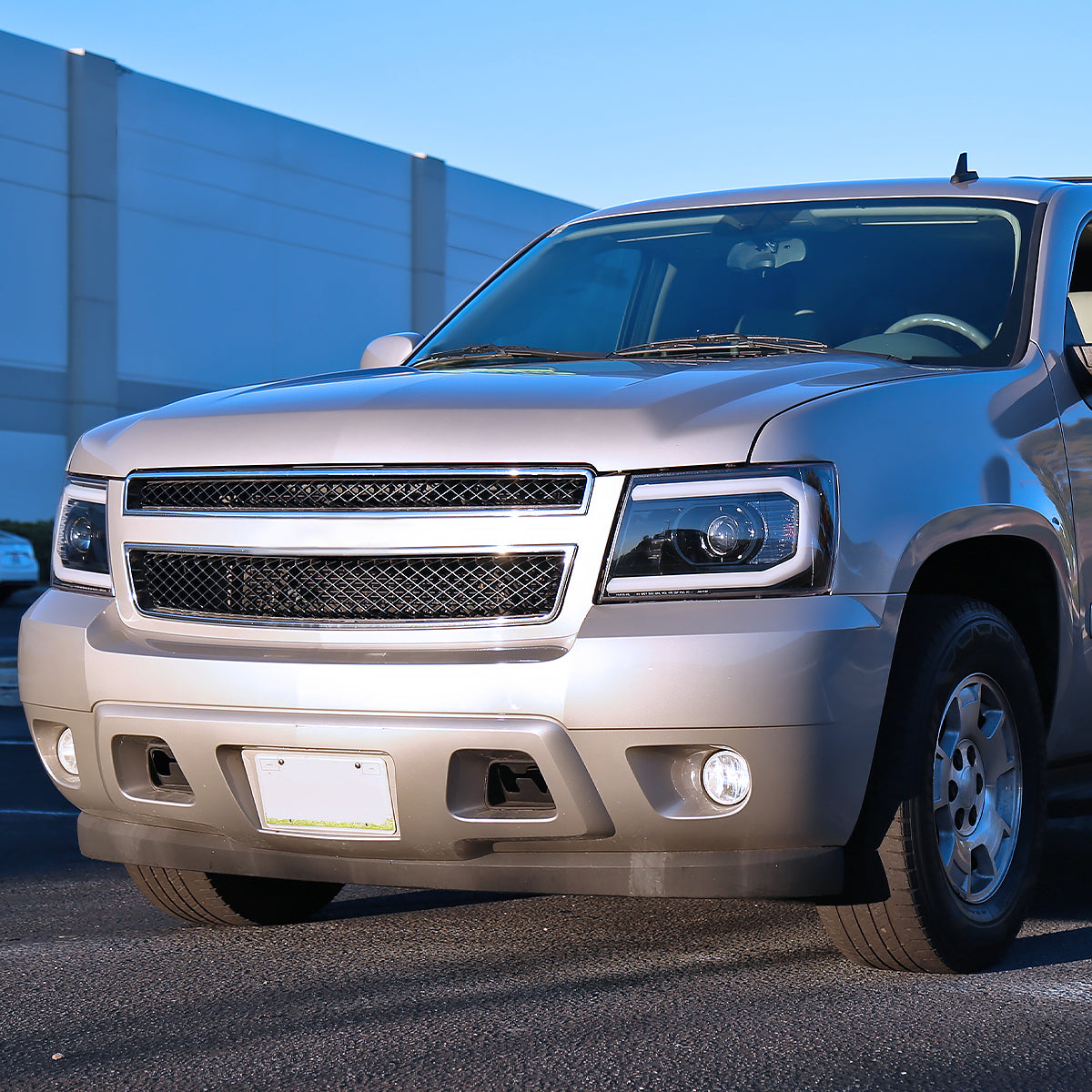 2007-2013 Chevrolet Avalanche/ 2007-2014 Tahoe Suburban LED C-Bar Projector Headlights (Jet Black Housing/Clear Lens)