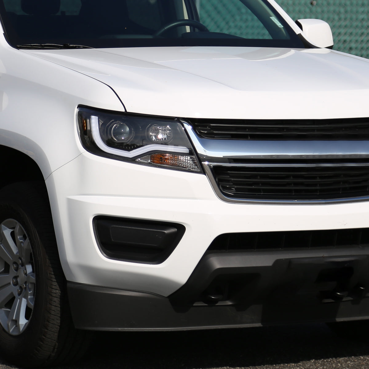 2015-2022 Chevrolet Colorado LED Bar Projector Headlights (Matte Black Housing/Clear Lens)
