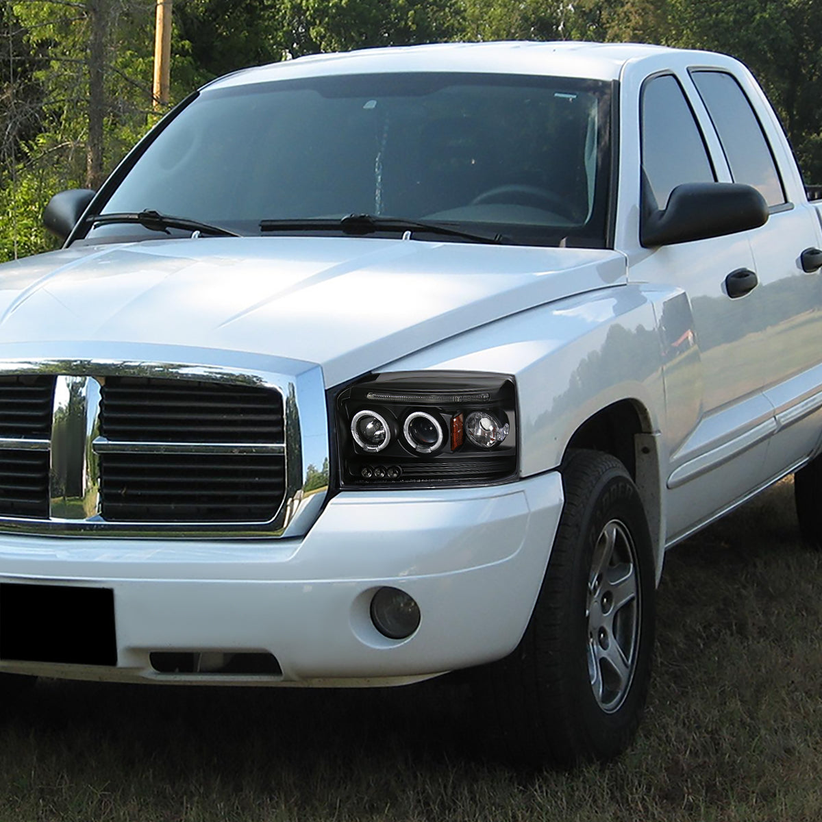 2005-2007 Dodge Dakota Dual Halo Projector Headlights (Matte Black Housing/Clear Lens)