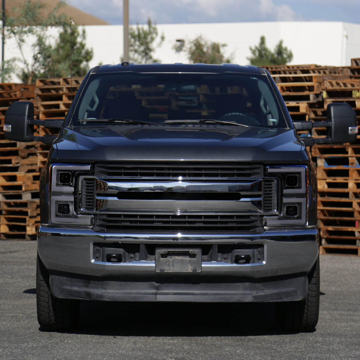2017-2019 Ford F-250 F-350 F-450 F-550 LED C-Bar Projector Headlights w/ Switchback Sequential Turn Signals (Chrome Housing/Smoked Lens)
