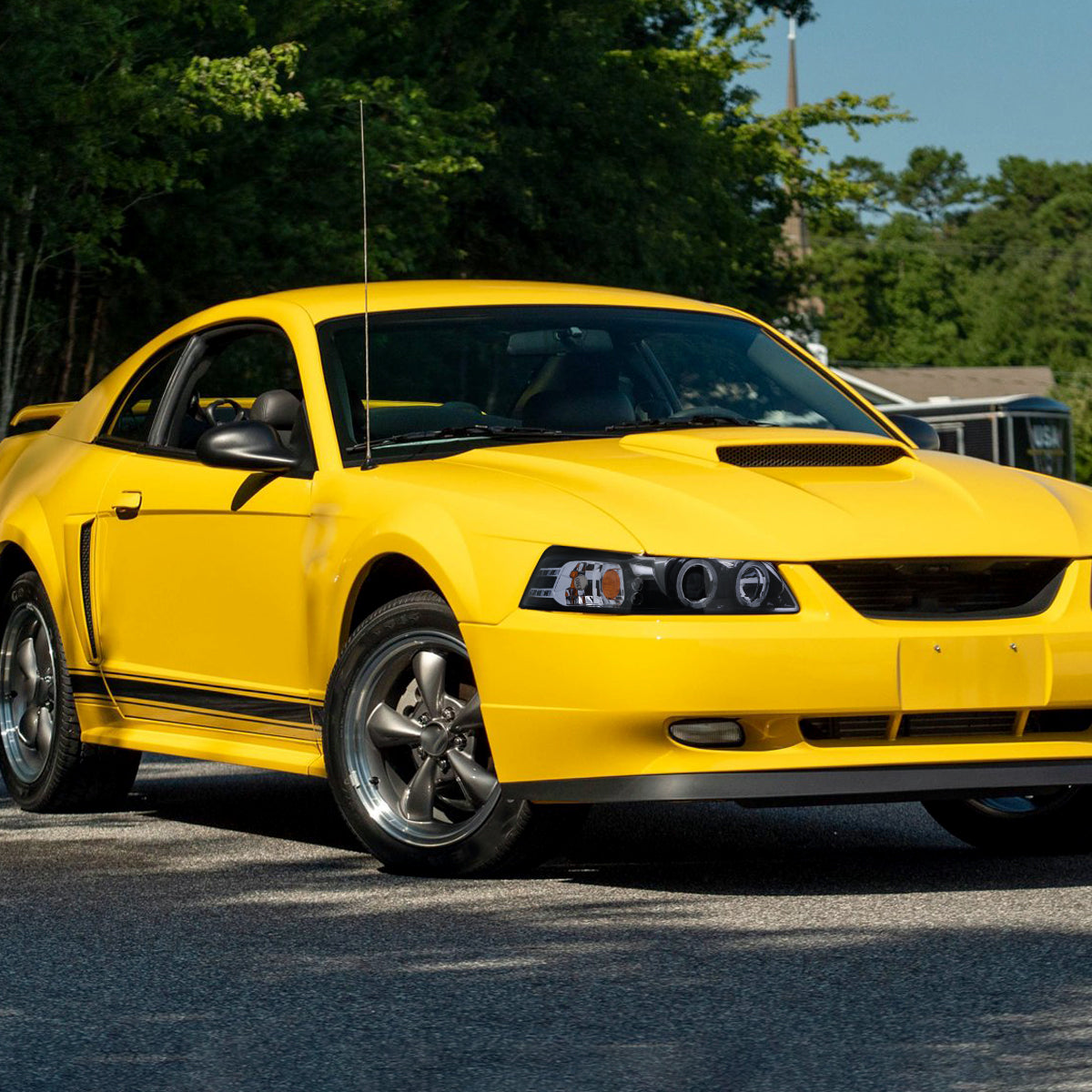 1999-2004 Ford Mustang Dual Halo Projector Headlights (Glossy Black Housing/Smoked Lens)