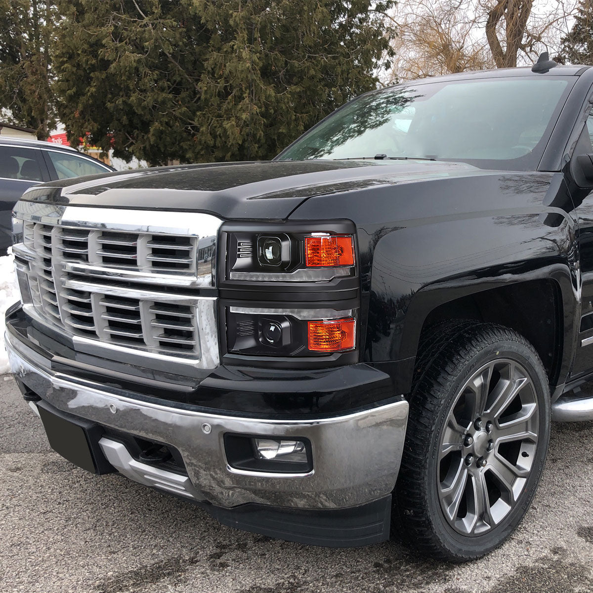 2014-2015 Chevrolet Silverado 1500 Switchback Sequential LED Bar Projector Headlights (Matte Black Housing/Clear Lens/Black Trim)