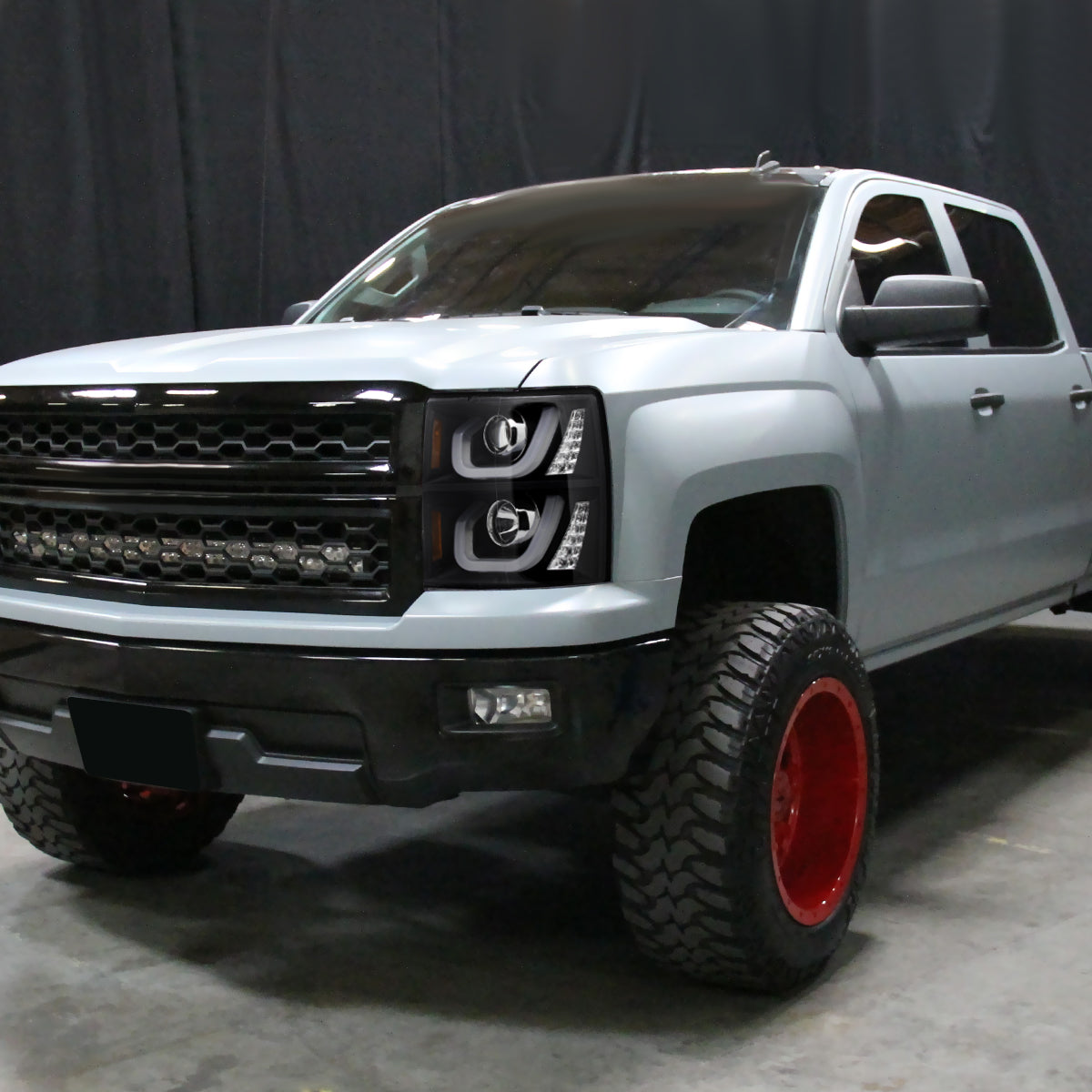 2014-2015 Chevrolet Silverado 1500 LED U-Bar Projector Headlights w/ LED Turn Signal Lights (Matte Black Housing/Clear Lens)