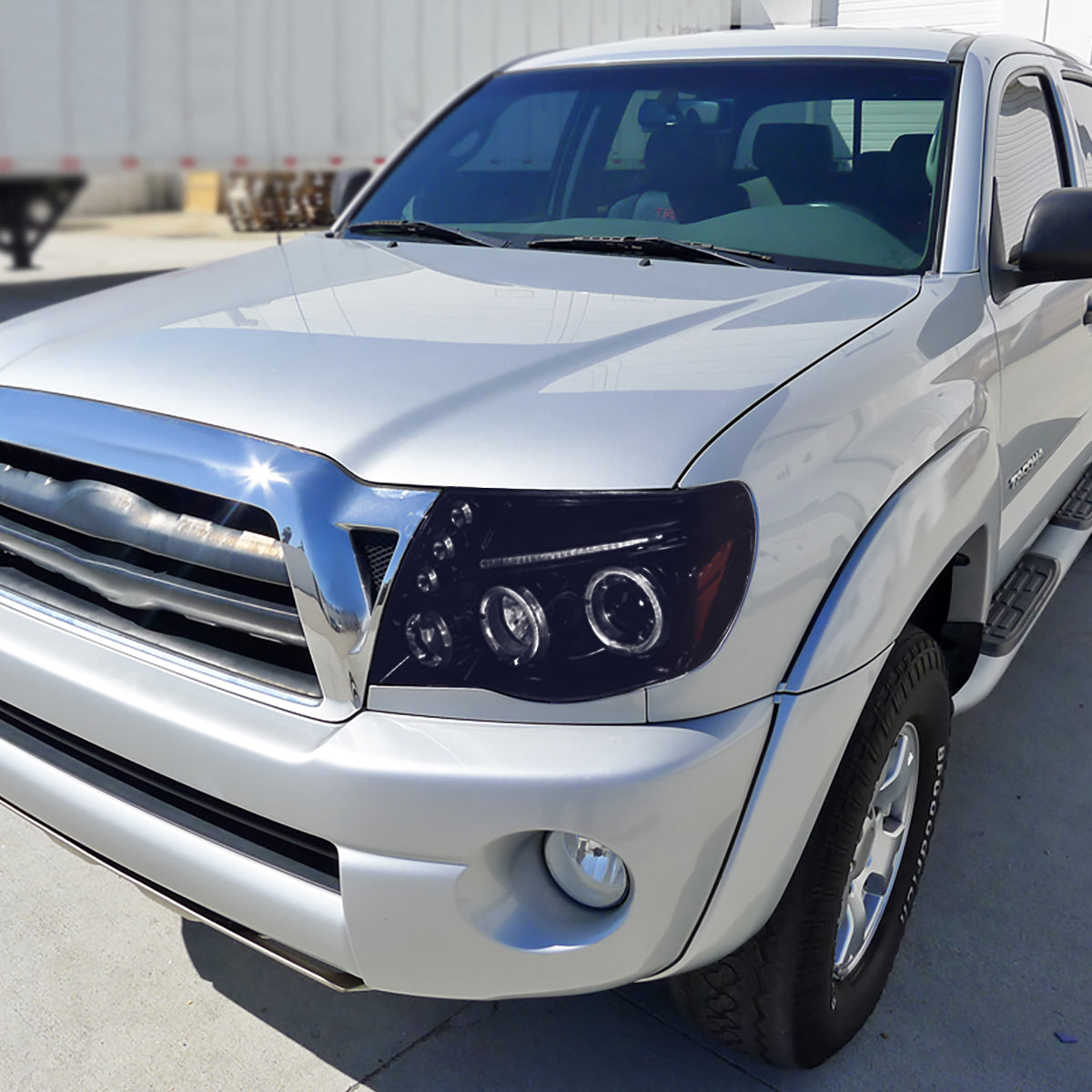 2005-2011 Toyota Tacoma Dual Halo Projector Headlights (Glossy Black Housing/Smoked Lens)