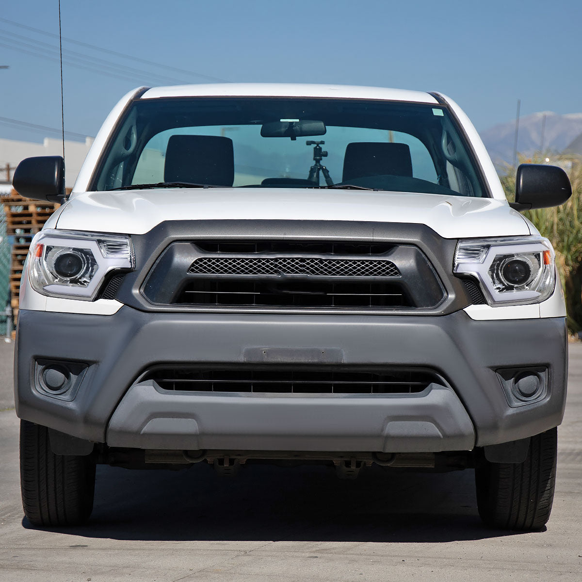 2012-2015 Toyota Tacoma Switchback Sequential LED Bar Projector Headlights (Chrome Housing/Clear Lens)