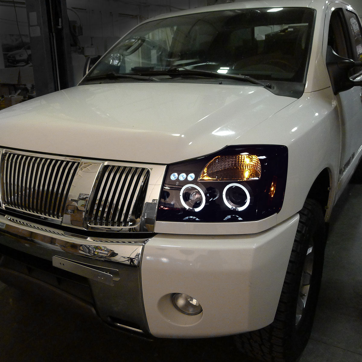 2004-2015 Nissan Titan/ 2004-2007 Armada Dual Halo Projector Headlights (Glossy Black Housing/Smoked Lens)