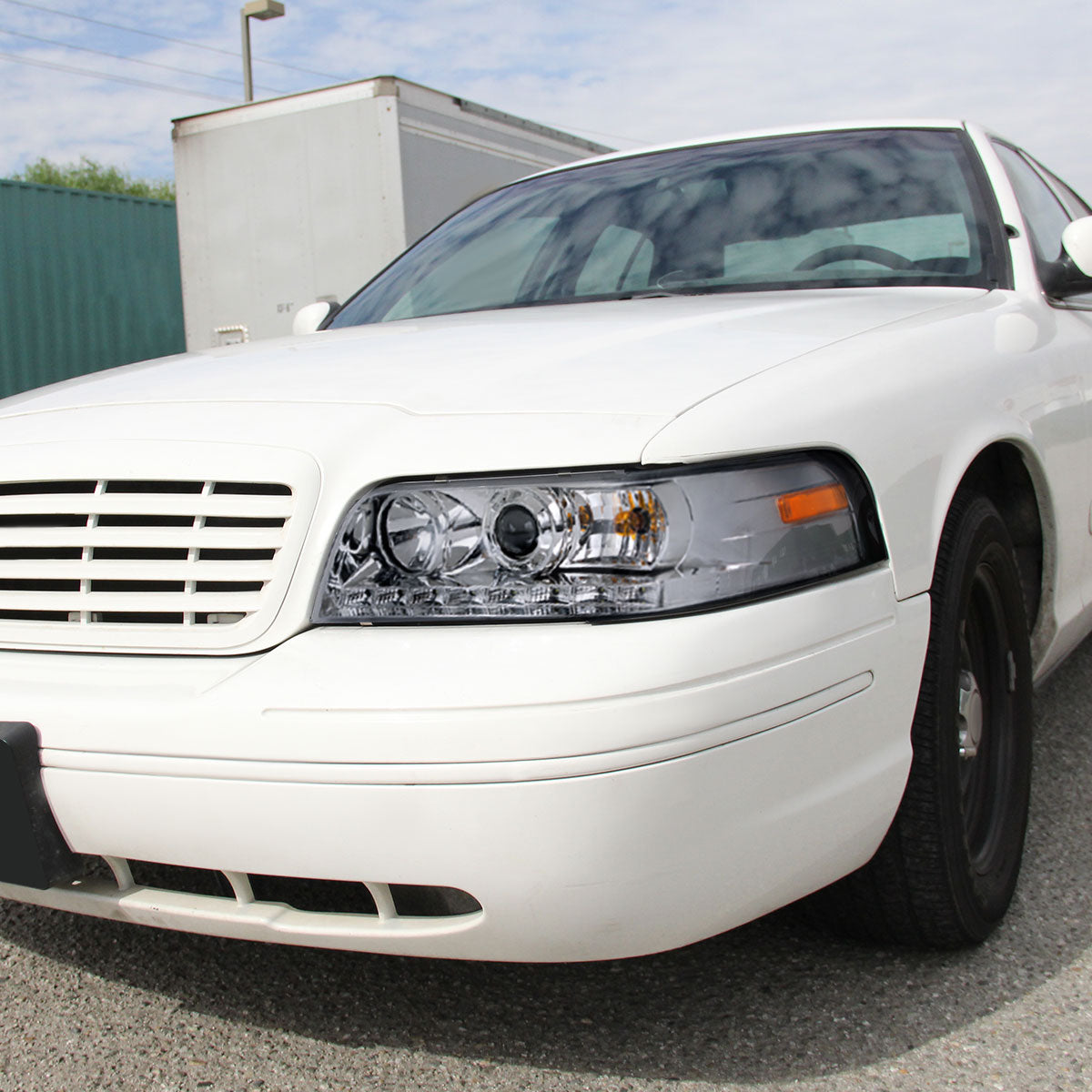 1998-2011 Ford Crown Victoria Projector Headlights w/ LED Light Strip (Chrome Housing/Clear Lens)