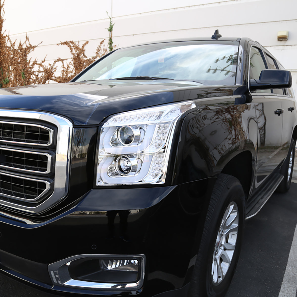 2015-2020 GMC Yukon/Yukon XL LED U-Bar Projector Headlights (Chrome Housing/Clear Lens)