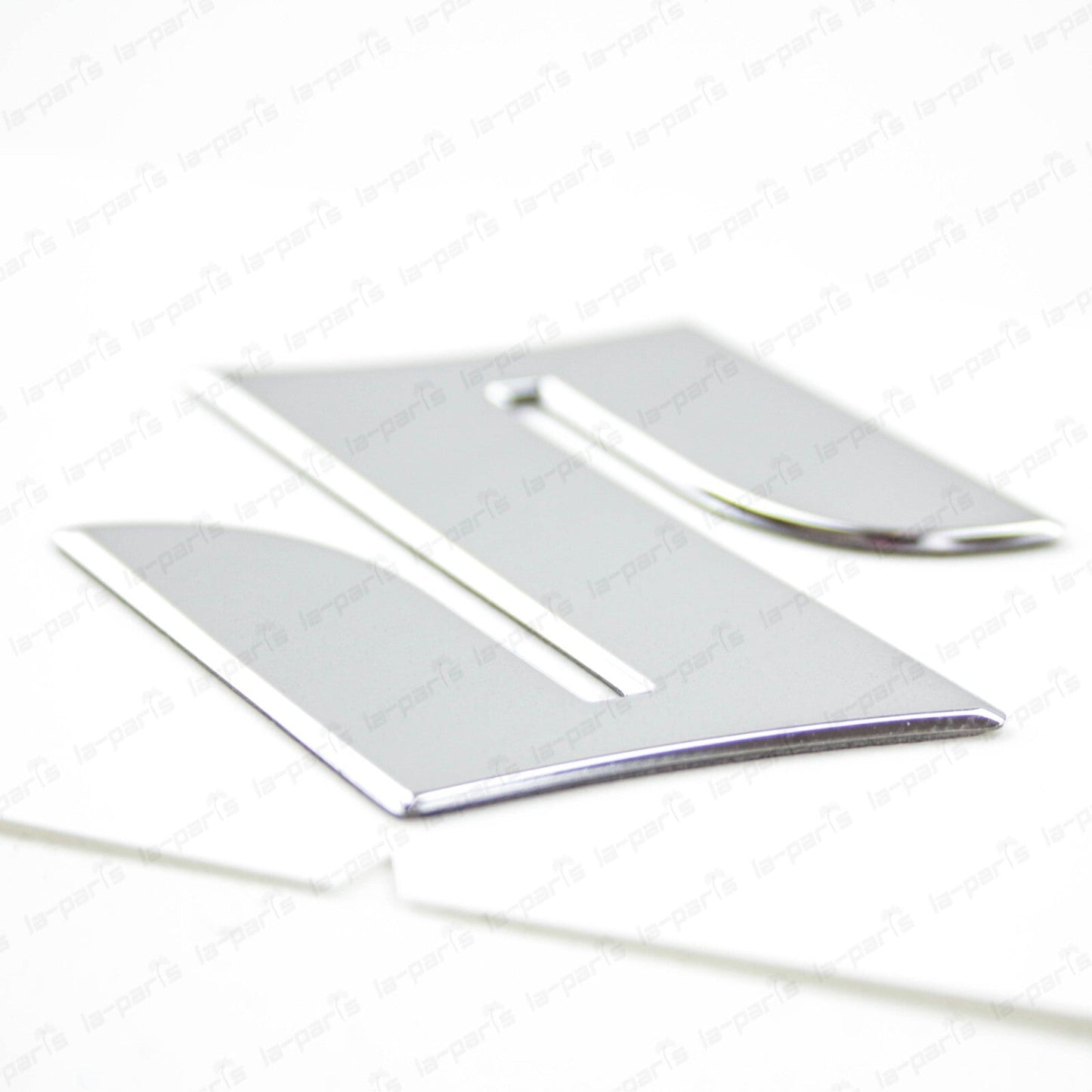 New Genuine Suzuki 01-11 SV100 TU250 GSX-R600 Emblem 68111-18G20