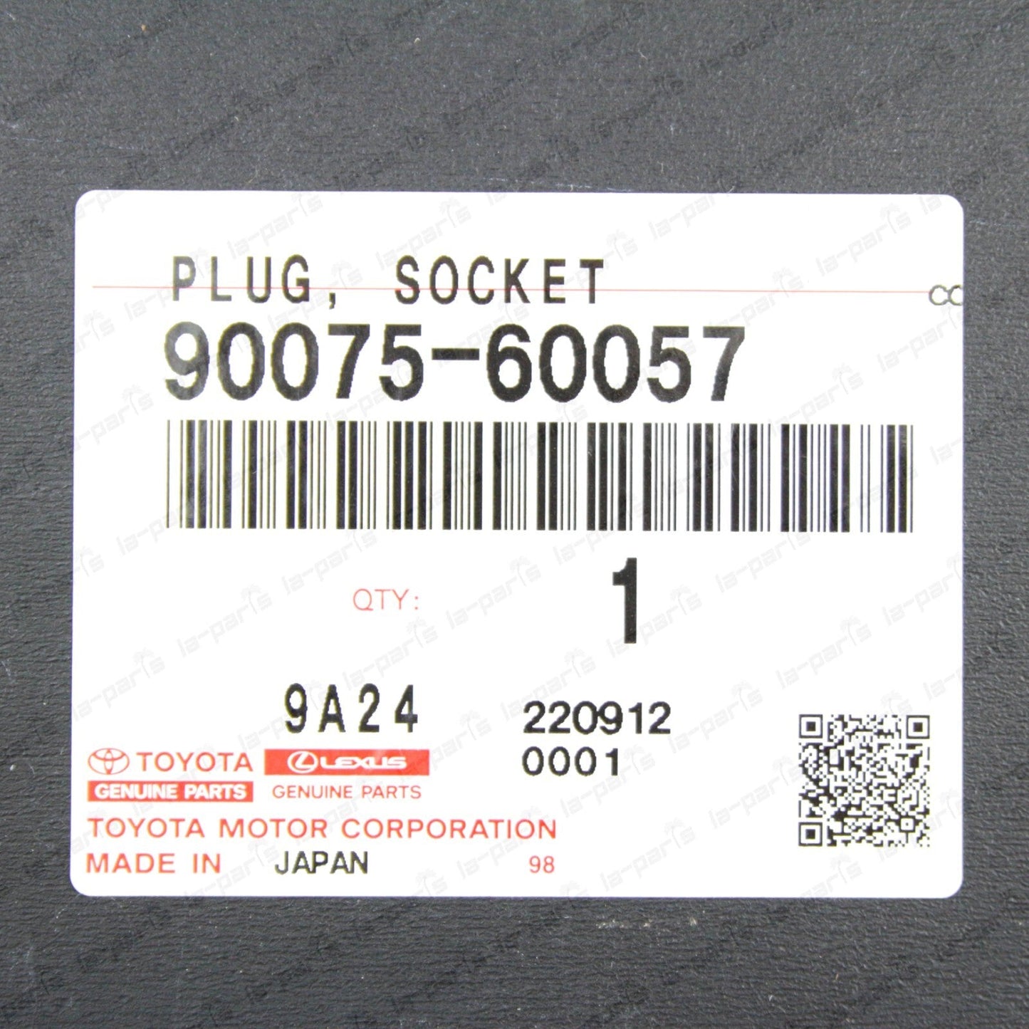 GENUINE TOYOTA 2003-2009 TOYOTA 4RUNNER REAR TURN SIGNAL LAMP SOCKET 90075-60057