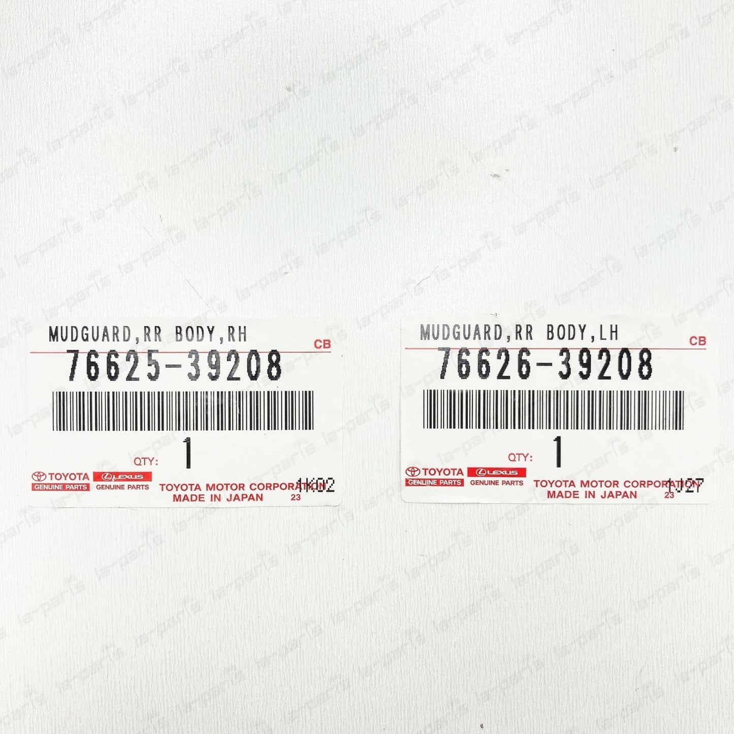NEW GENUINE OEM TOYOTA HILUX PICKUP 4RUNNER 89-95 4WD REAR MUDGUARDS PAIR SET