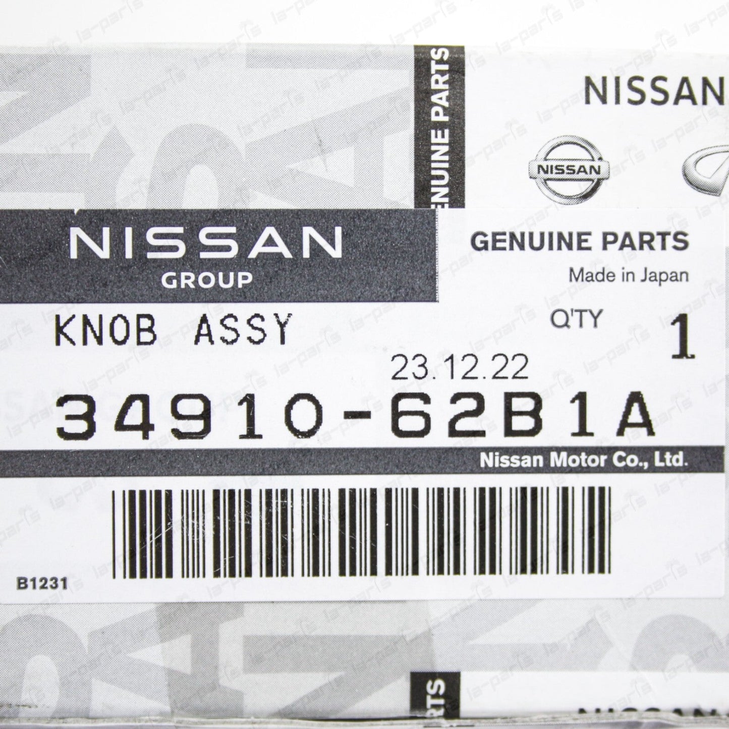 New Genuine OEM Nissan R35 GTR GT-R NISMO Red Black Leather Shift Lever Knob