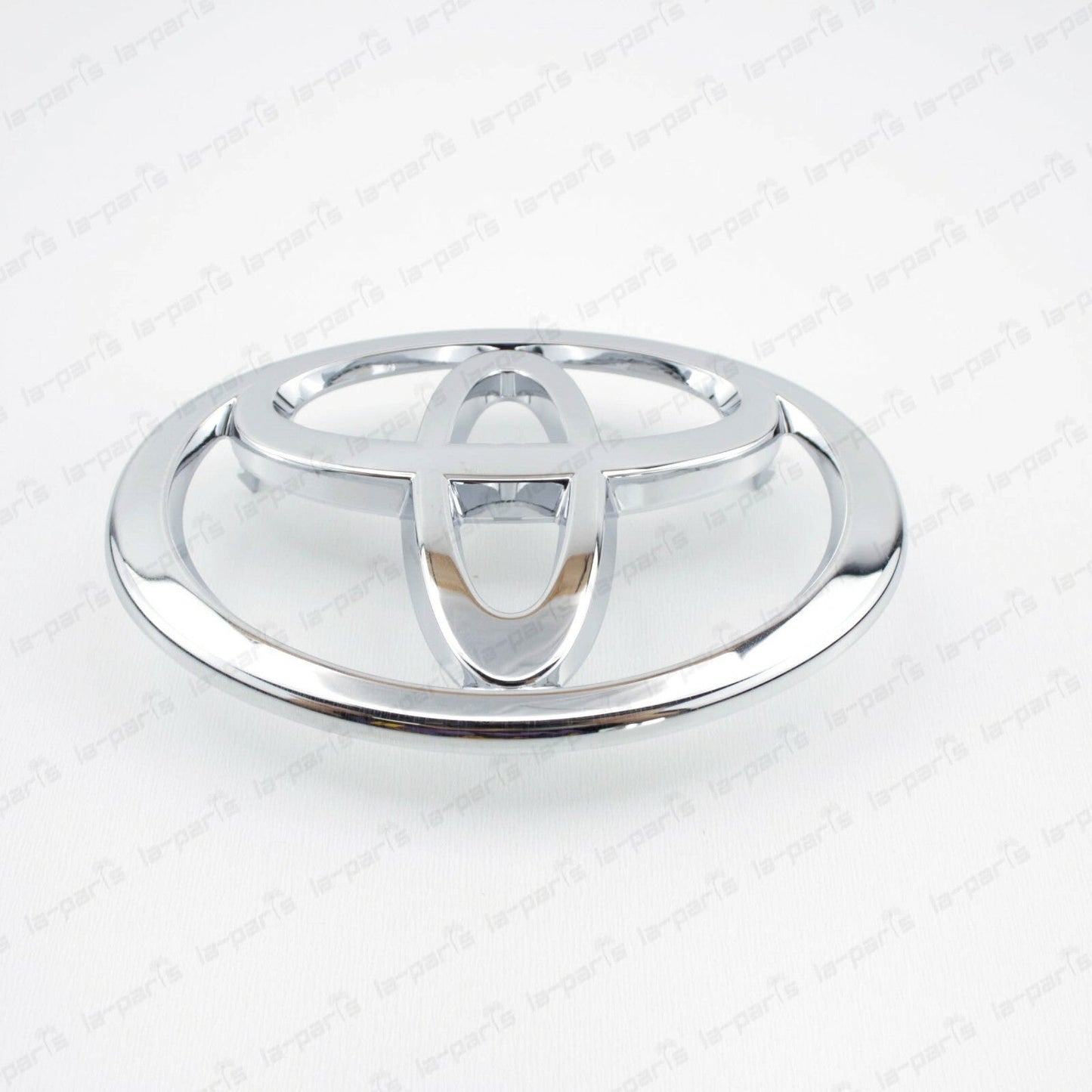 NEW GENUINE TOYOTA 2001-2003 RAV4 FRONT RADIATOR GRILLE EMBLEM 75311-1E010