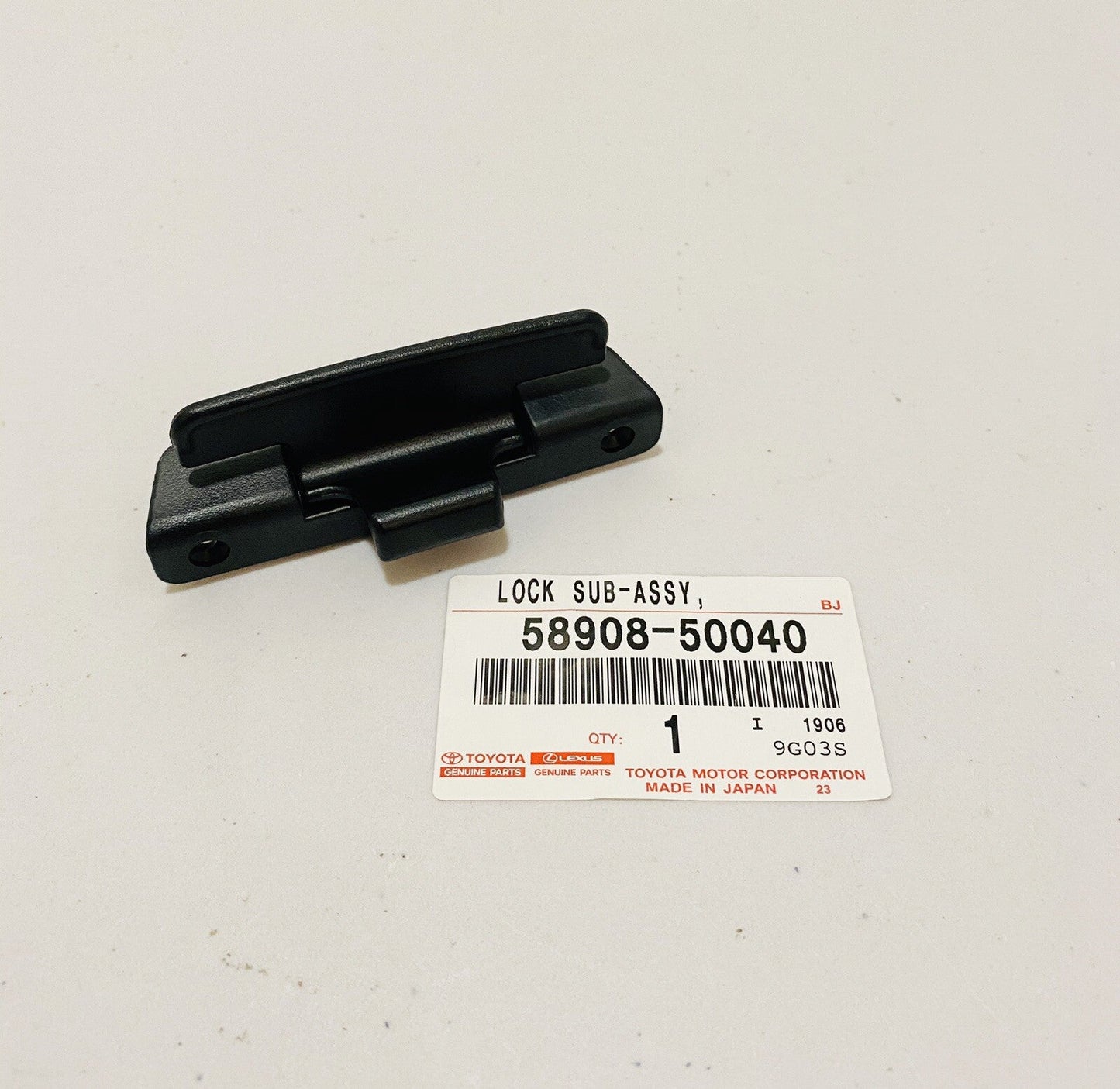 GENUINE LEXUS 01-06 LS430 CENTER CONSOLE COMPARTMENT COVER LOCK 58908-50040