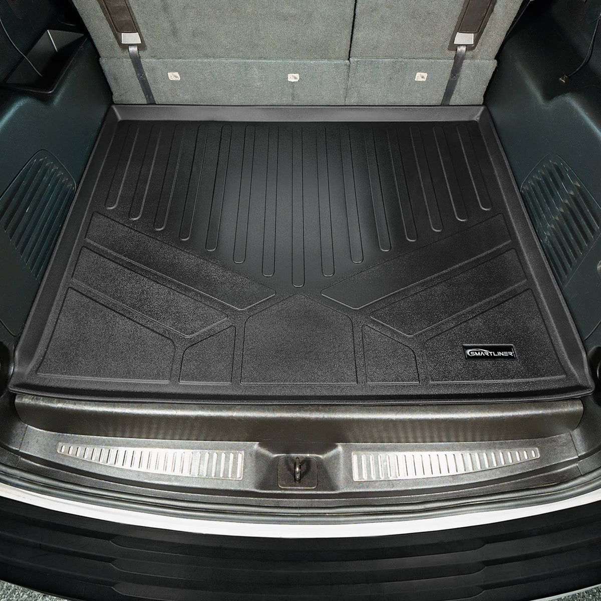 2015-2020 Chevrolet Suburban Cargo Liner | SMARTLINER