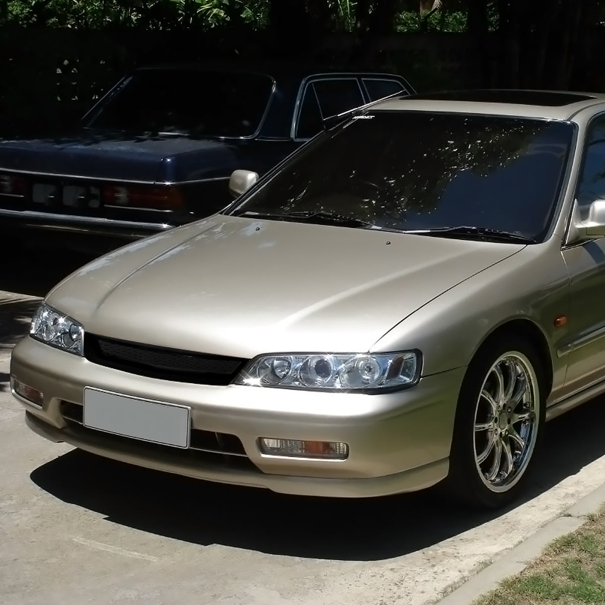 1994-1997 Honda Accord TR Style Black ABS Mesh Grille