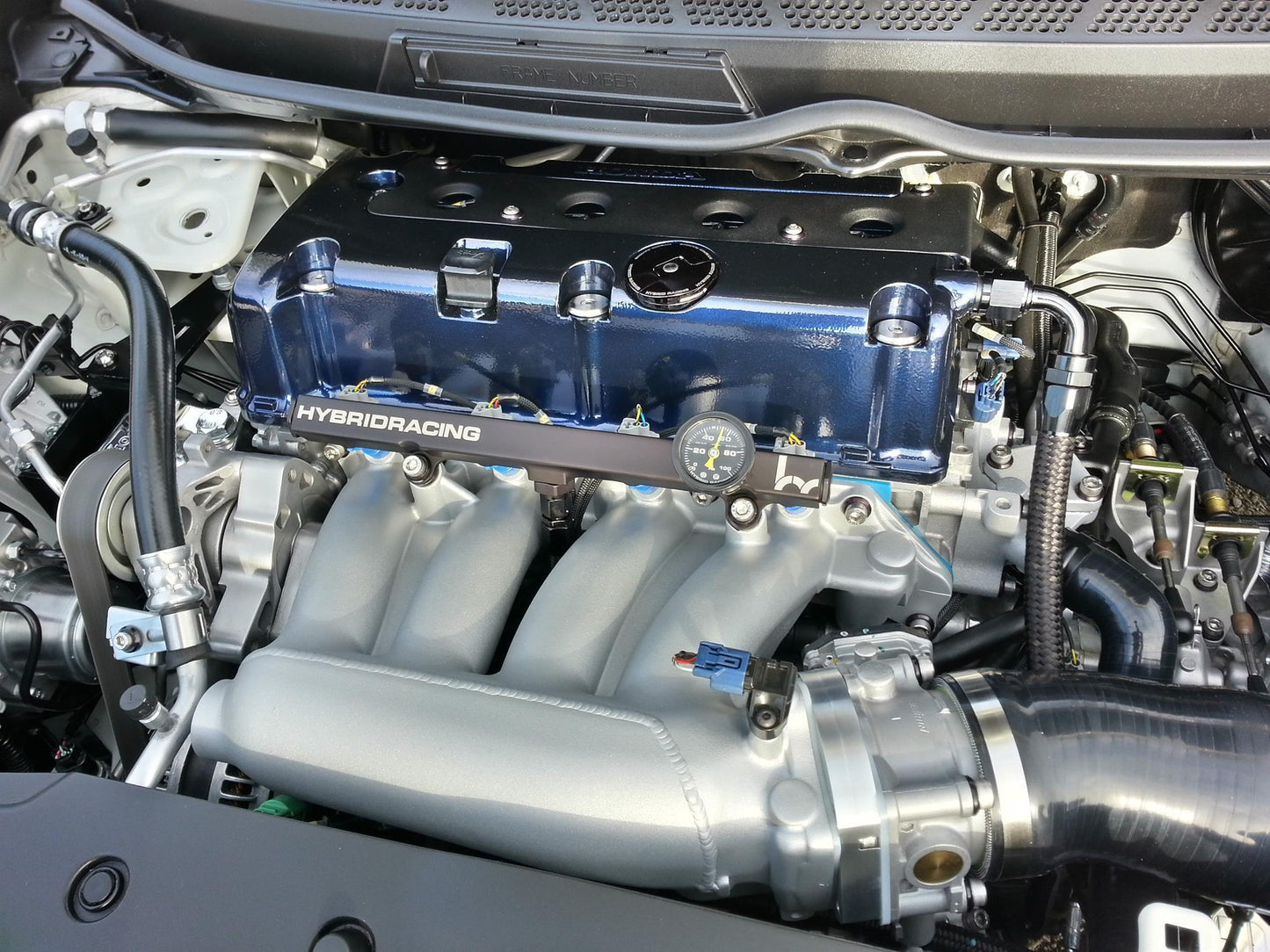 Hybrid Racing Tucked Fuel Line for RSX/EP3/06-11 Civic Si