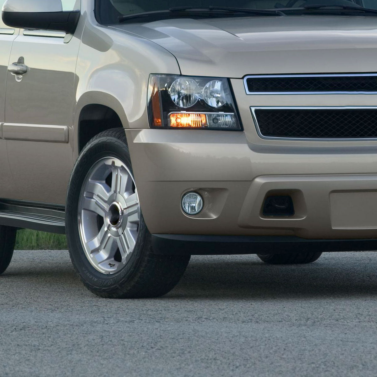 2007-2014 GMC Yukon/Yukon XL Chevrolet Suburban/Tahoe H16 Fog Lights Kit (Chrome Housing/Clear Lens)