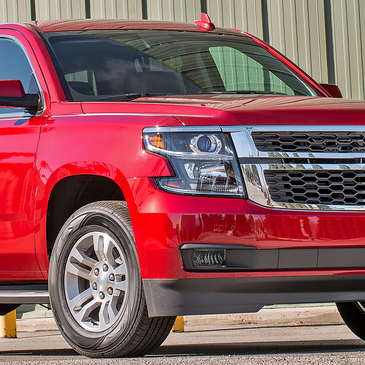 2015-2020 Chevrolet Tahoe/Suburban GMC Yukon/Yukon XL H8 Fog Lights Kit (Chrome Housing/Smoked Lens)