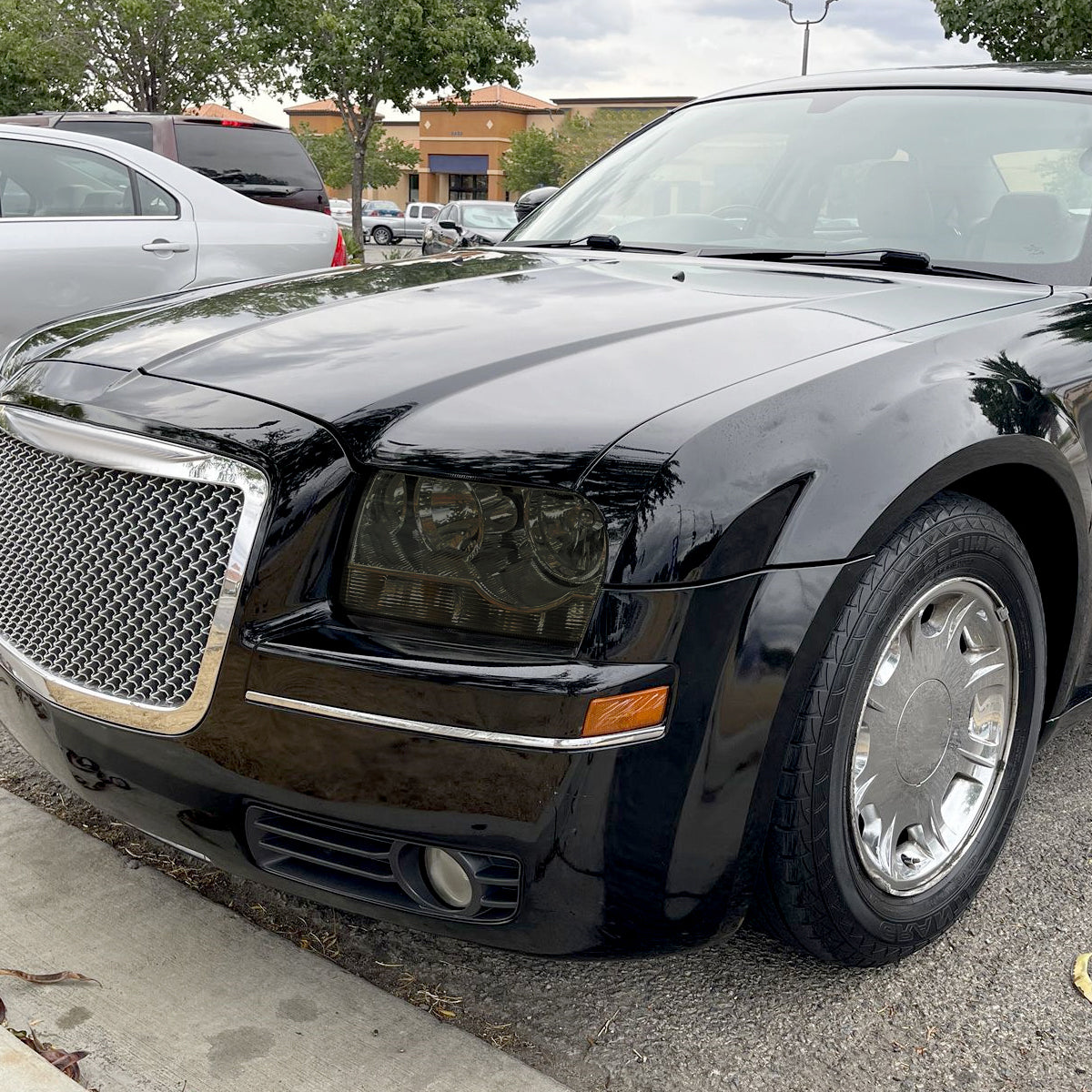 2005-2010 Chrysler 300 Factory Style Headlights (Chrome Housing/Smoked Lens)