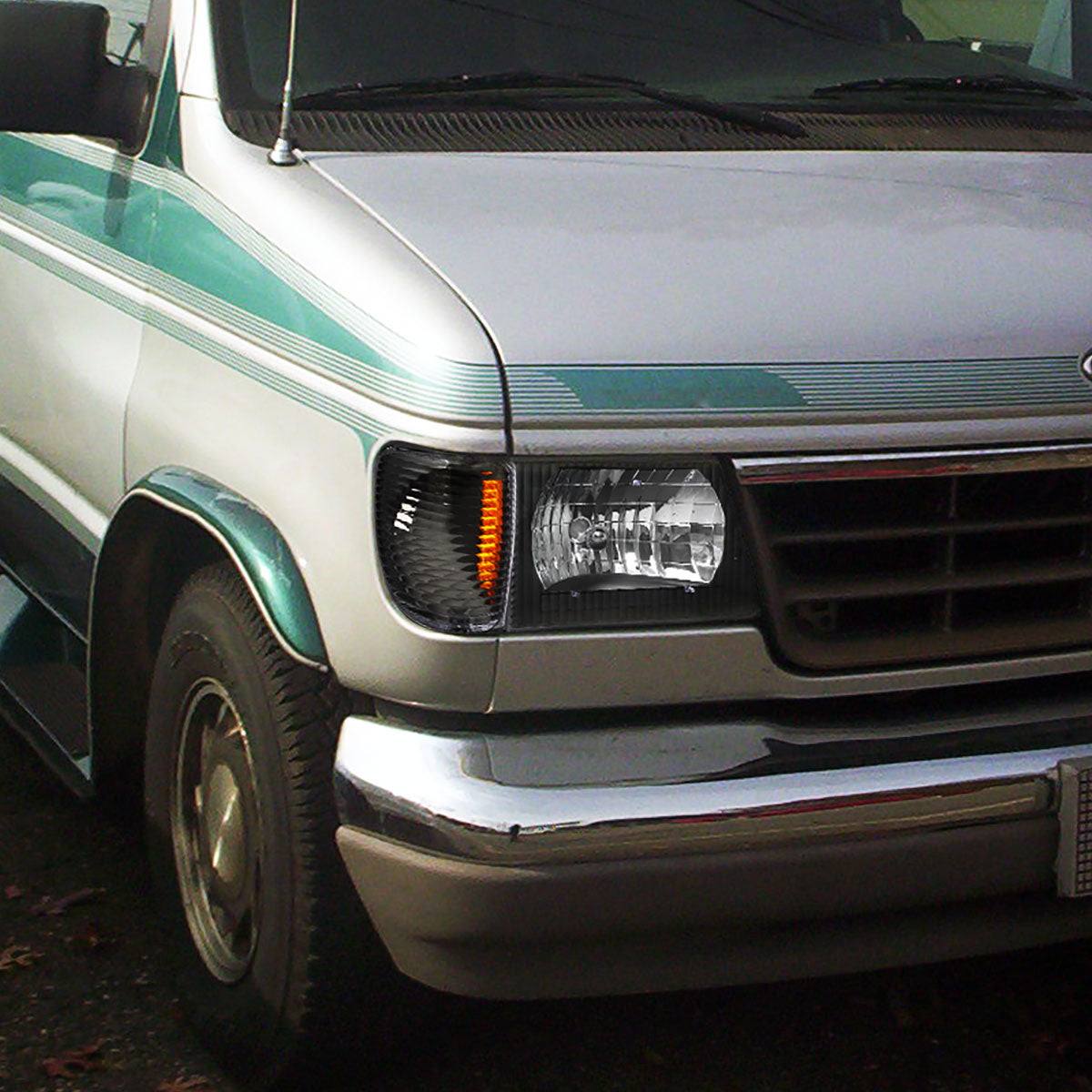 1992-2006 Ford Econoline Factory Style Crystal Headlights (Matte Black Housing/Clear Lens)
