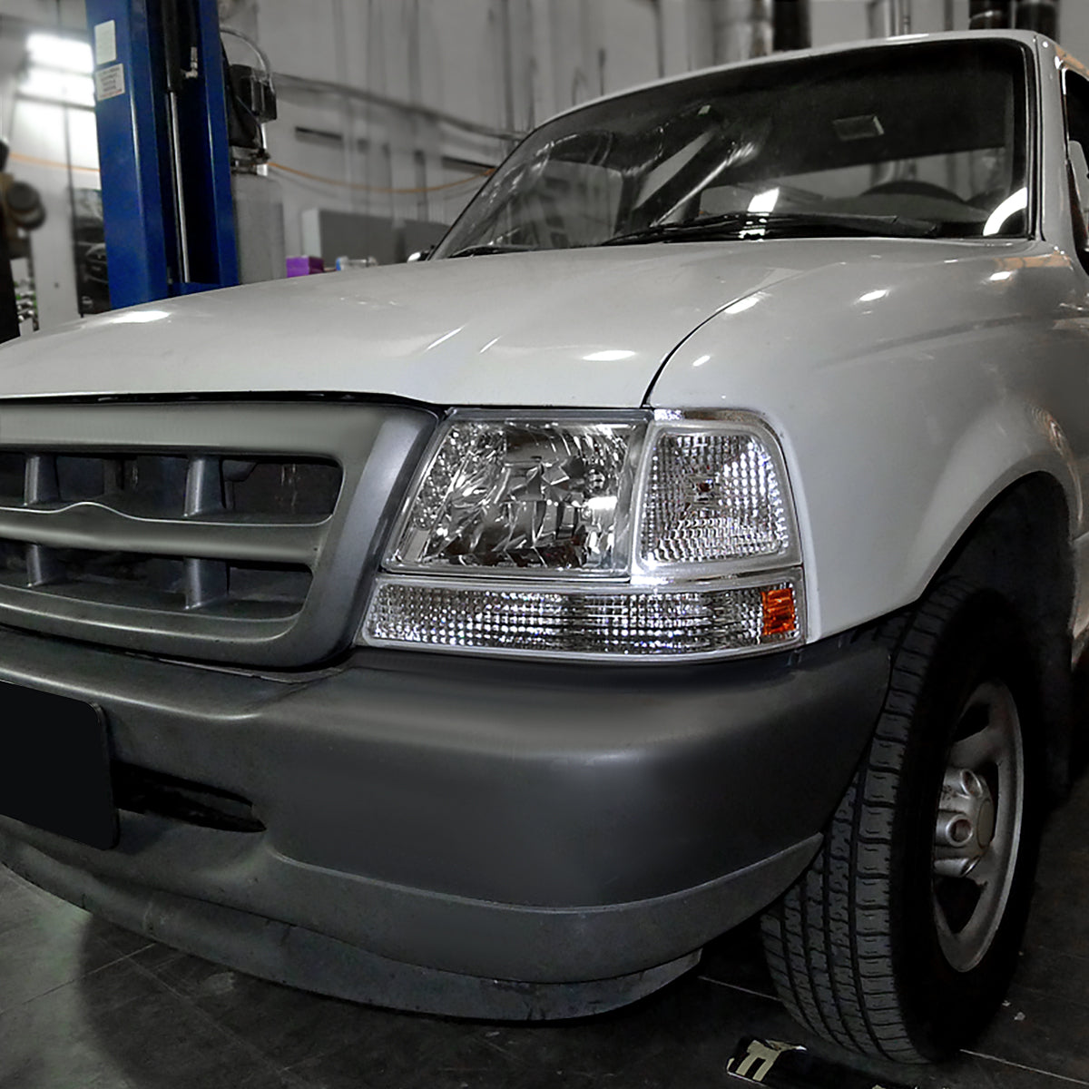 1998-2000 Ford Ranger Factory Style Headlights (Chrome Housing/Clear Lens)