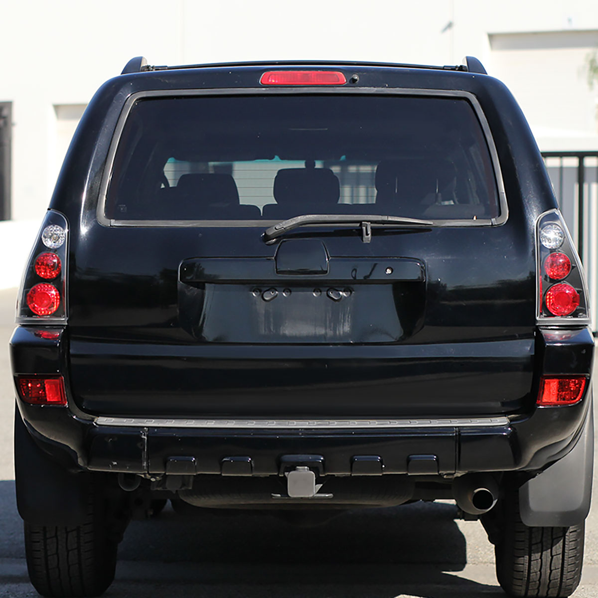 2003-2005 Toyota 4Runner Tail Lights (Matte Black Housing/Clear Lens)