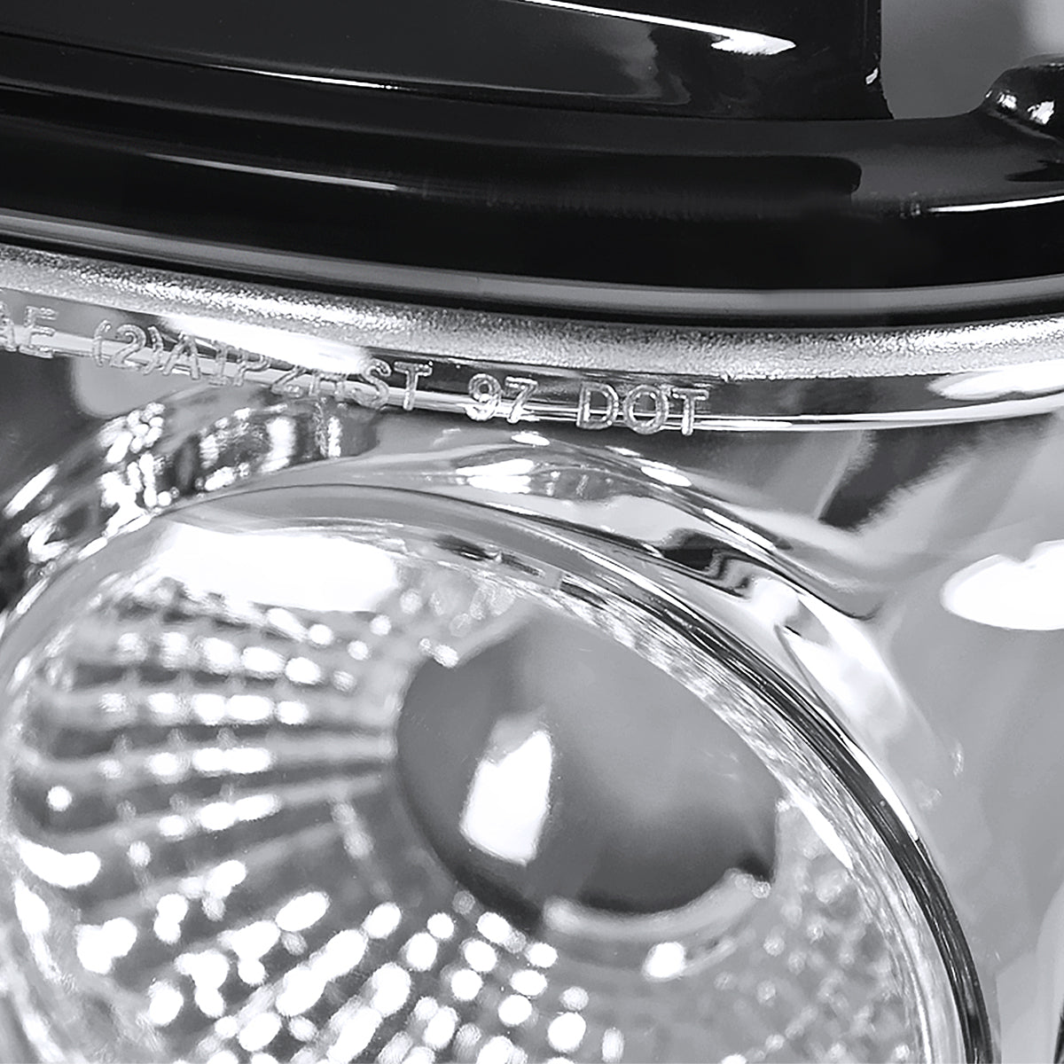 1997-2002 Ford Expedition Tail Lights (Chrome Housing/Clear Lens)