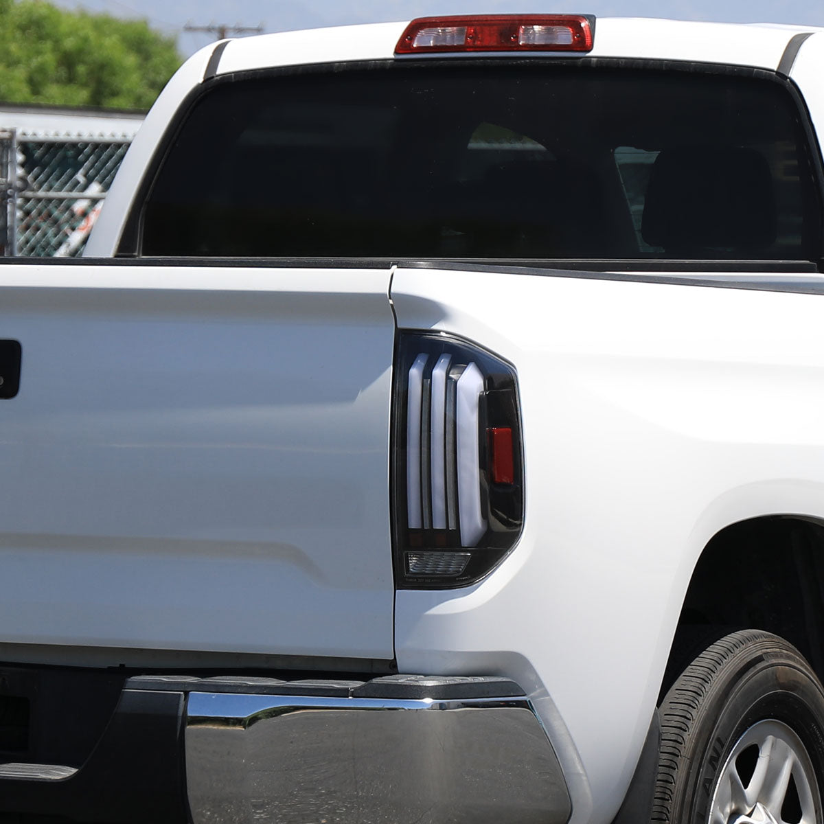 2014-2021 Toyota Tundra Facelift Style Full LED Tail Lights with Sequential Turn Signal (Matte Black Housing/Clear Lens)