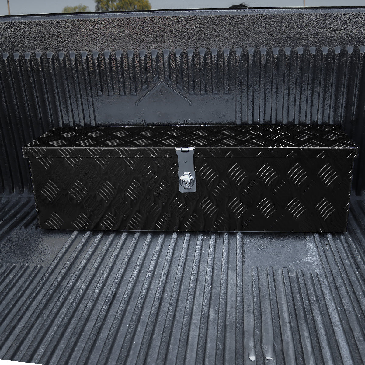 Universal 31" Heavy Duty Black Aluminum Tool Box w/ Side Handles, Lock, & Keys