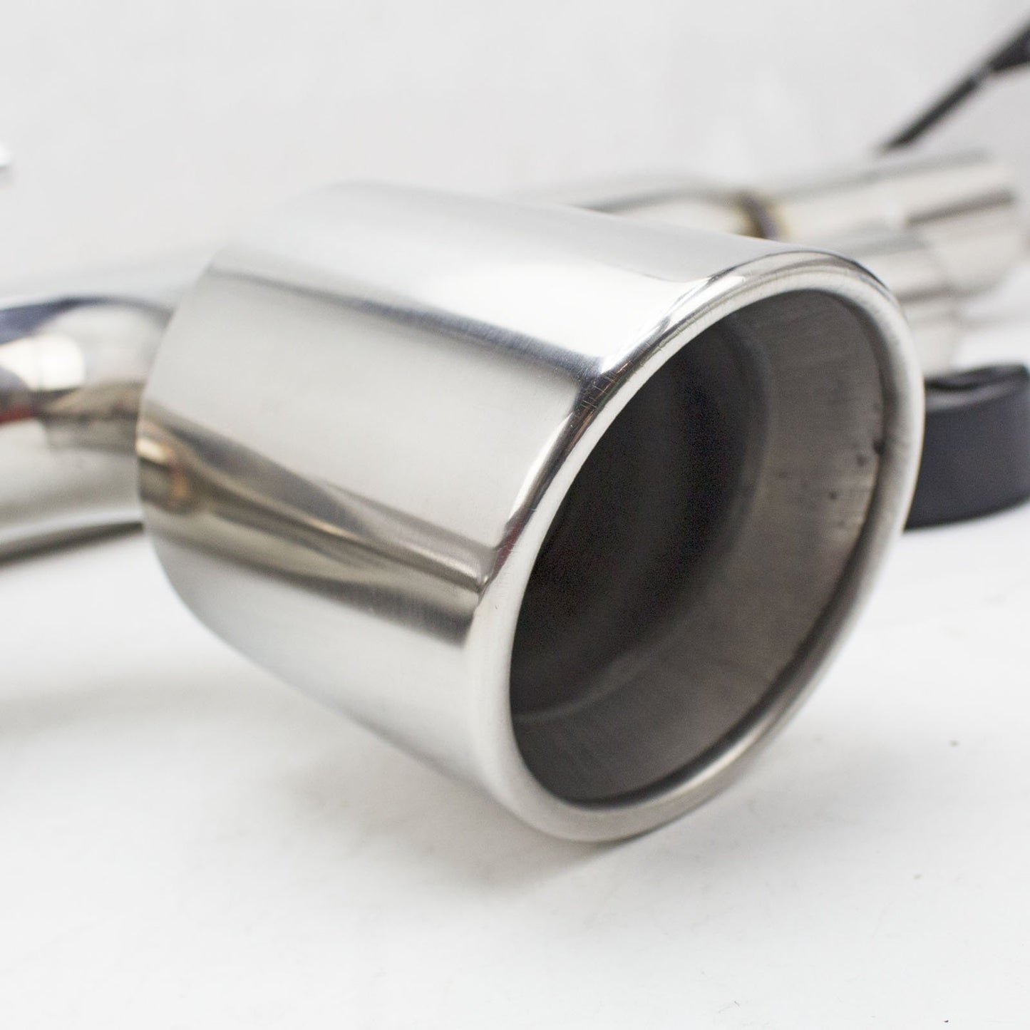 REV9 Cat-Back FlowMaxx Stainless Steel Exhaust Kit for Volkswagen Golf GTI MK8 2022-23 2.0L Turbocharged