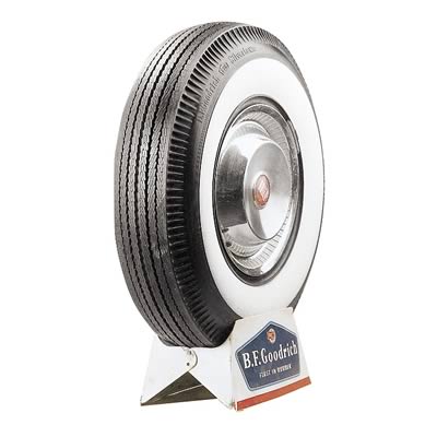 TIRE 8.20 X 15.00