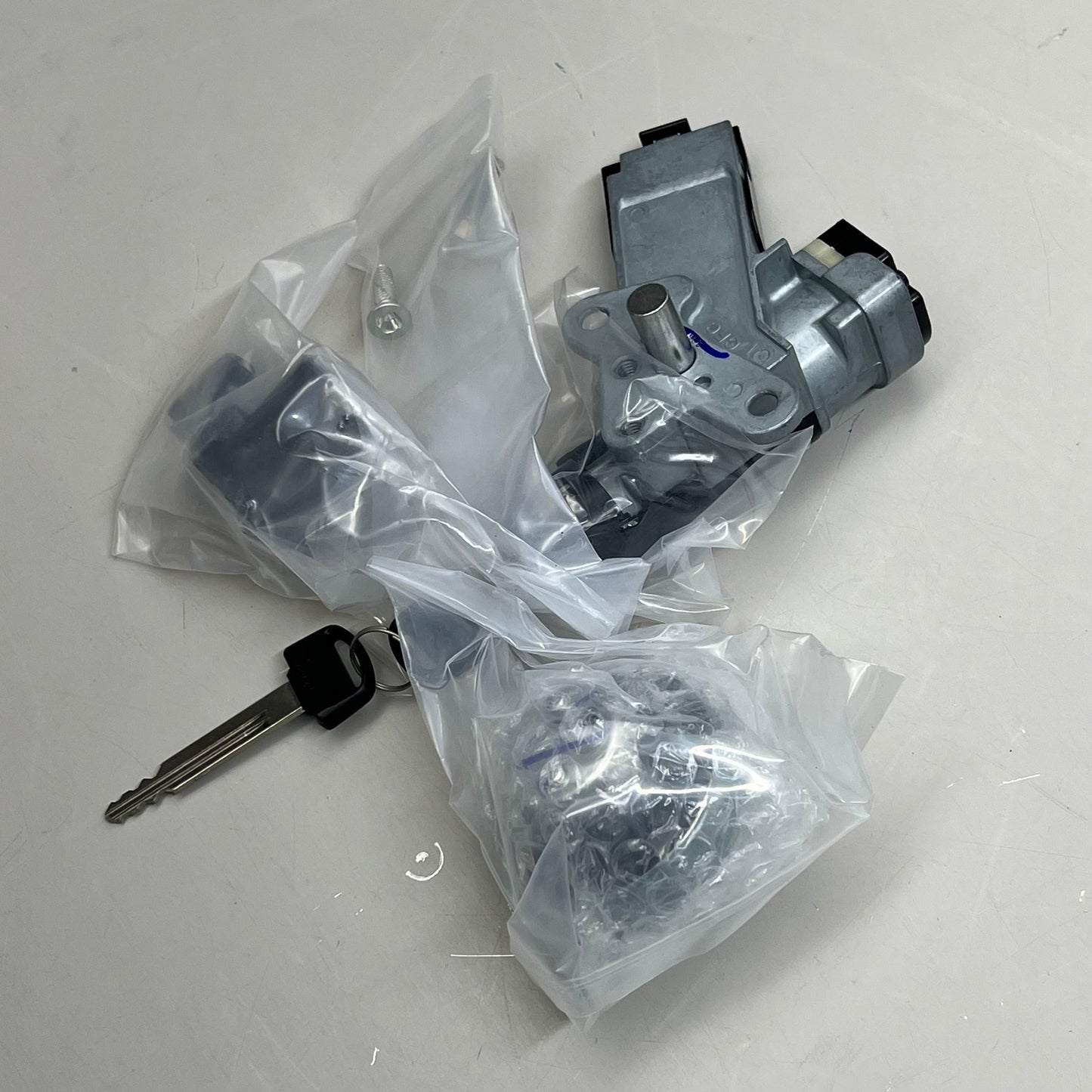 HONDA Key & Screw Set Genuine OEM 35014-GEZ-612
