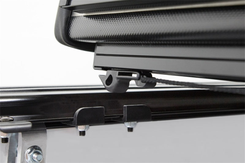 Access LOMAX Professional Series Tri-Fold Cover 08-16 Ford Super Duty F-250/F-350/F-450 6ft 8in Bed B0010039