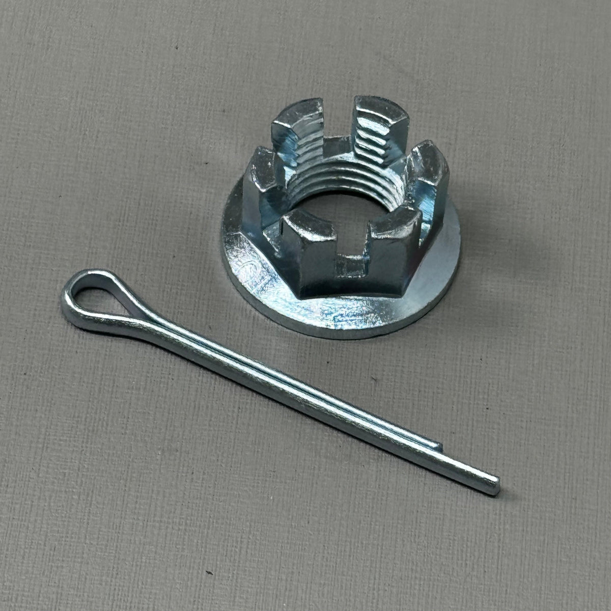 CARQUEST Suspension Control Arm and Ball Joint Assembly 810-684834B