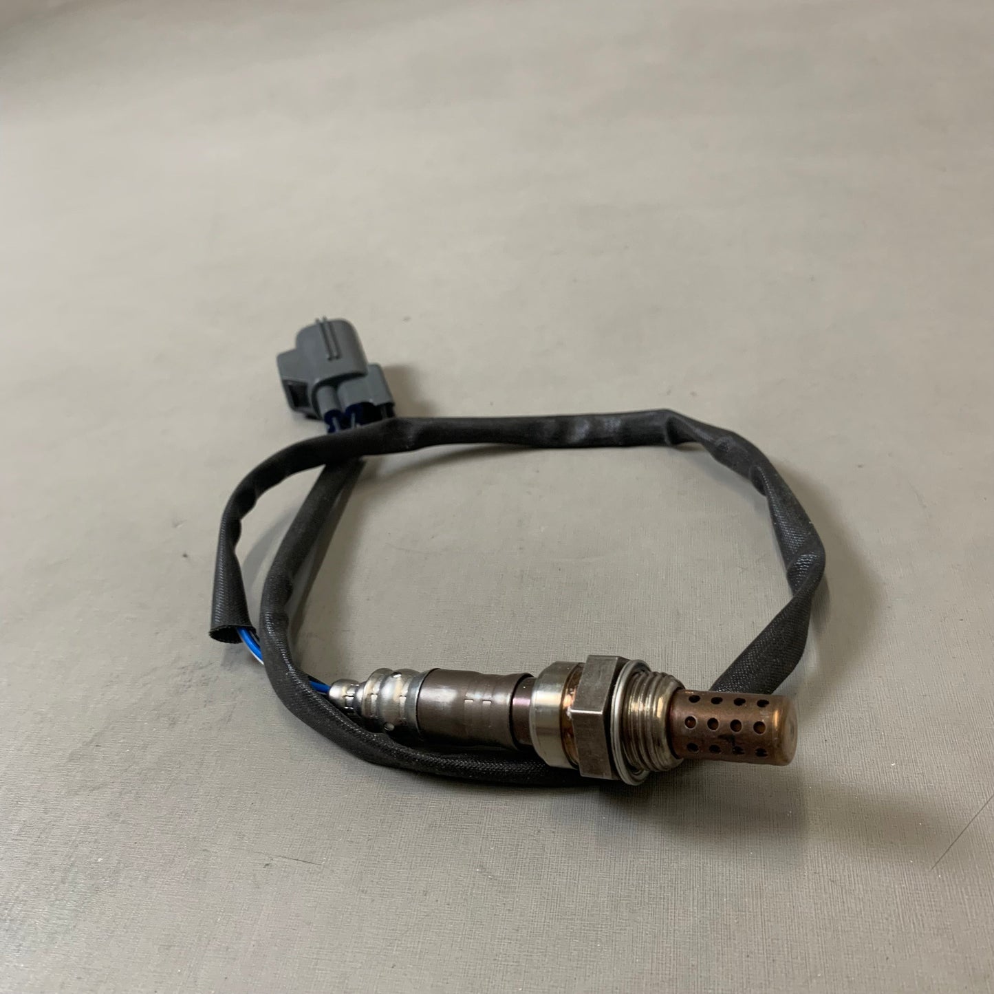 DENSO Oxygen Sensor for Mazda 2344395