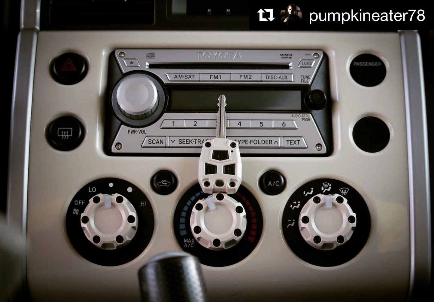 Climate Knobs (FJ Cruiser) - HERITAGE BLUE