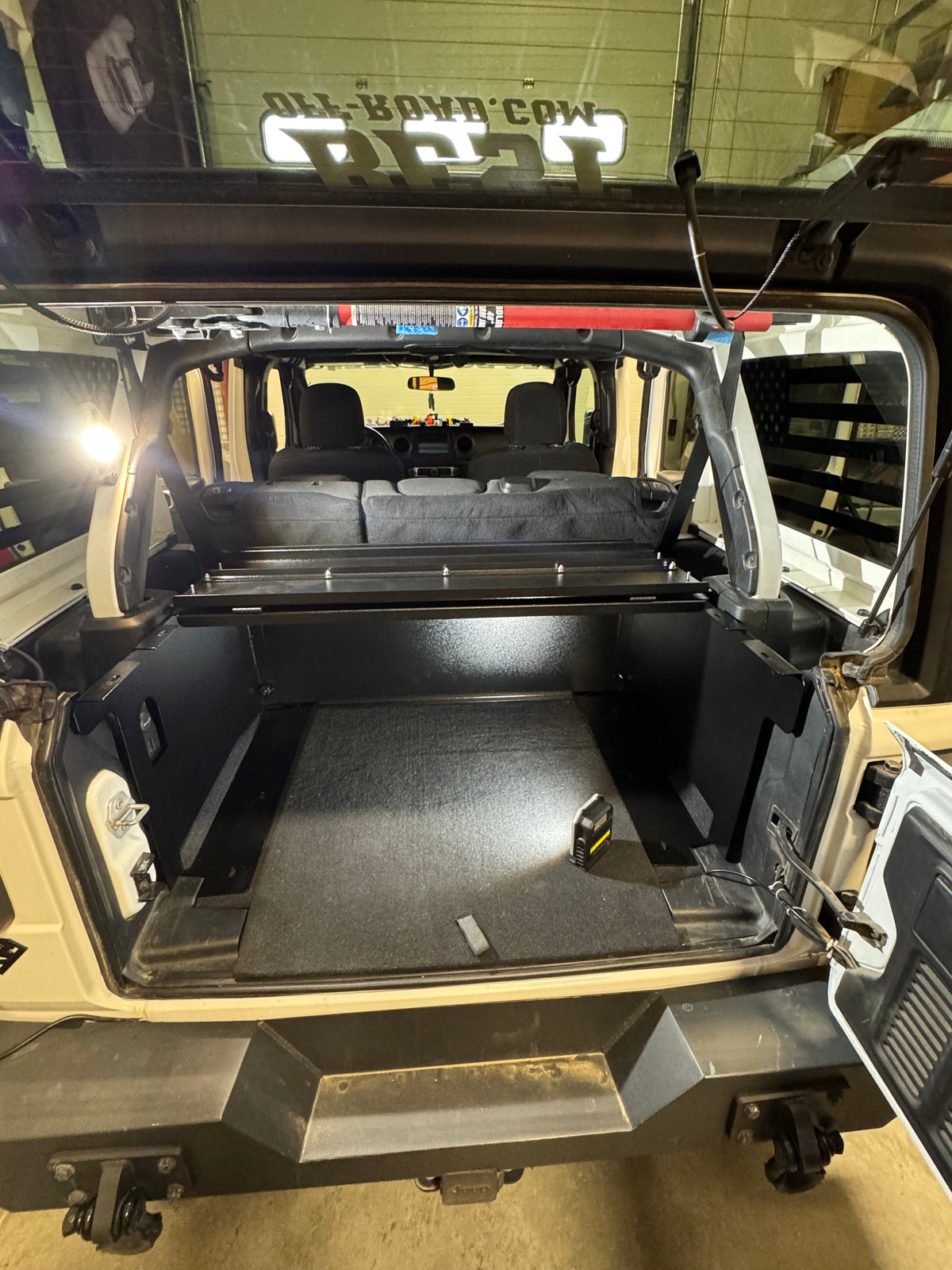 Ridgeback Jeep JLU Security Enclosure