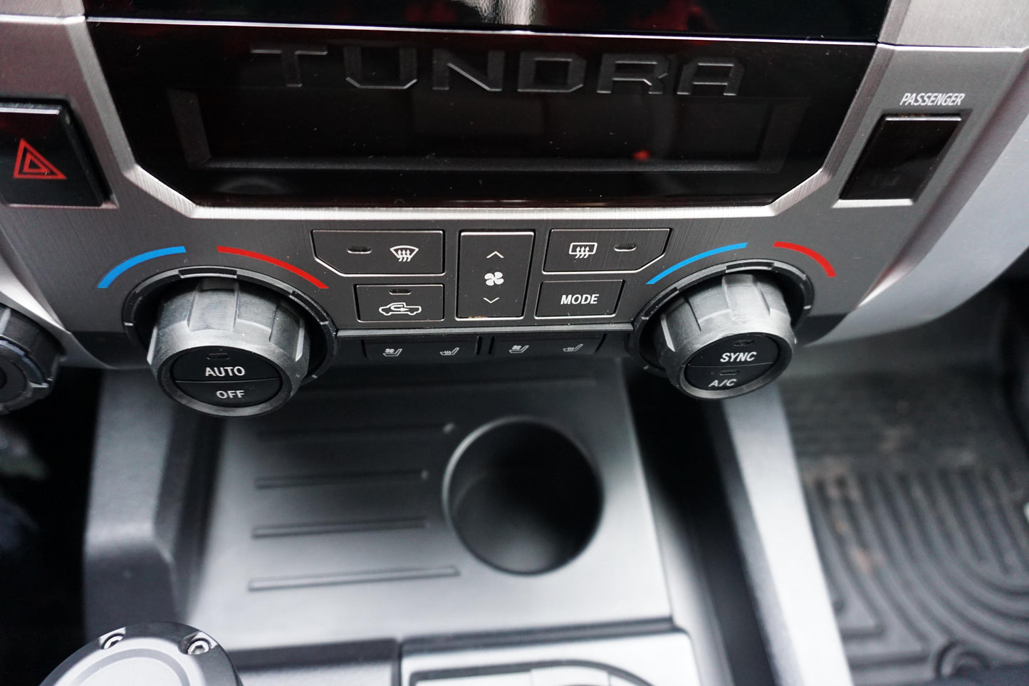 Climate Knob Trim Rings (2014-2021 Tundra) - BLACK