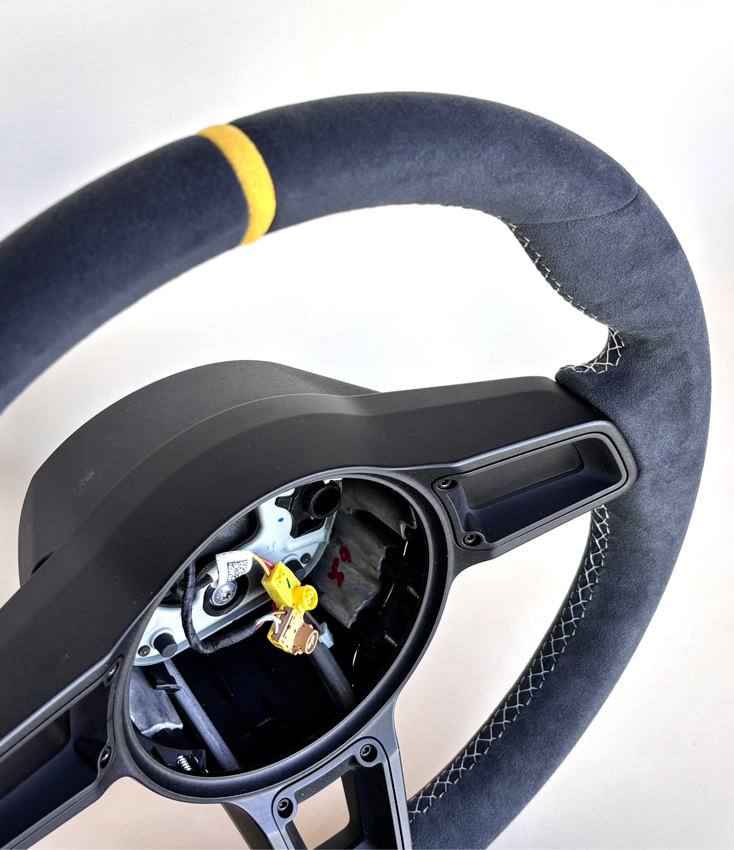 Manual Porsche 991.2 Steering Wheel in Yellow