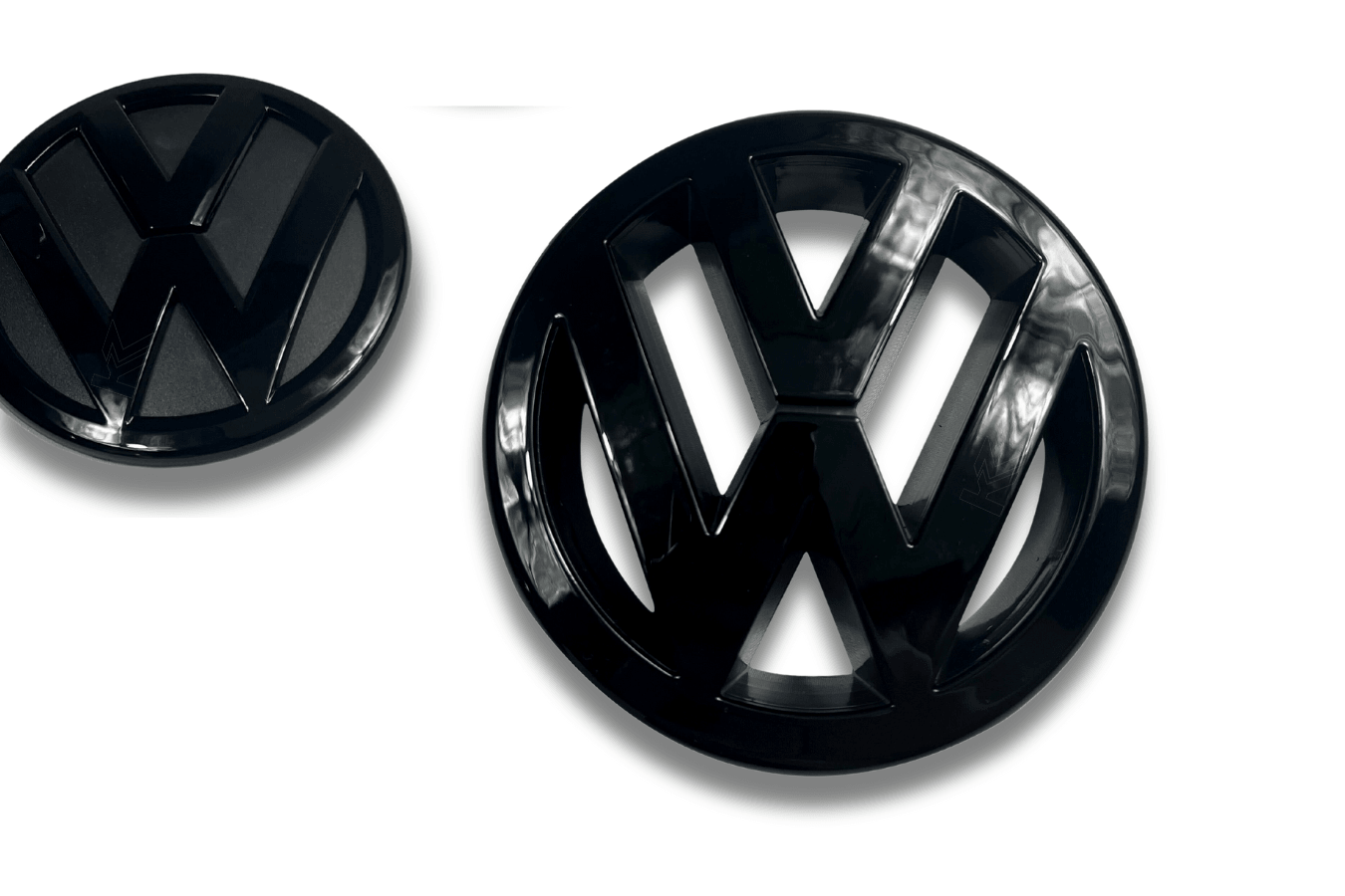 VW Golf 5 Black Emblem Set (2003-2008)