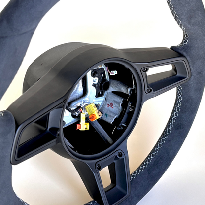 Manual Porsche 991.2 Steering Wheel in Red