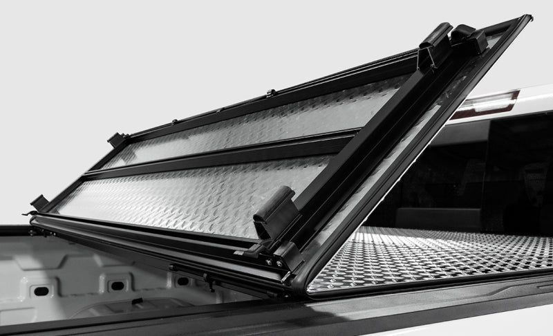 Access LOMAX Professional Series Tri-Fold Cover 15-19 Chevy 2500/3500 Full Size 6ft 6in Bed B0020039