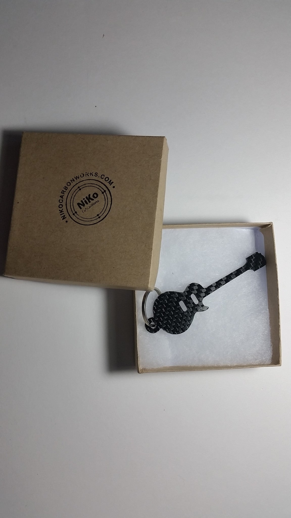Gibson Les Paul Guitar Inspired Solid CARBON FIBER 2.0mm Key Chain